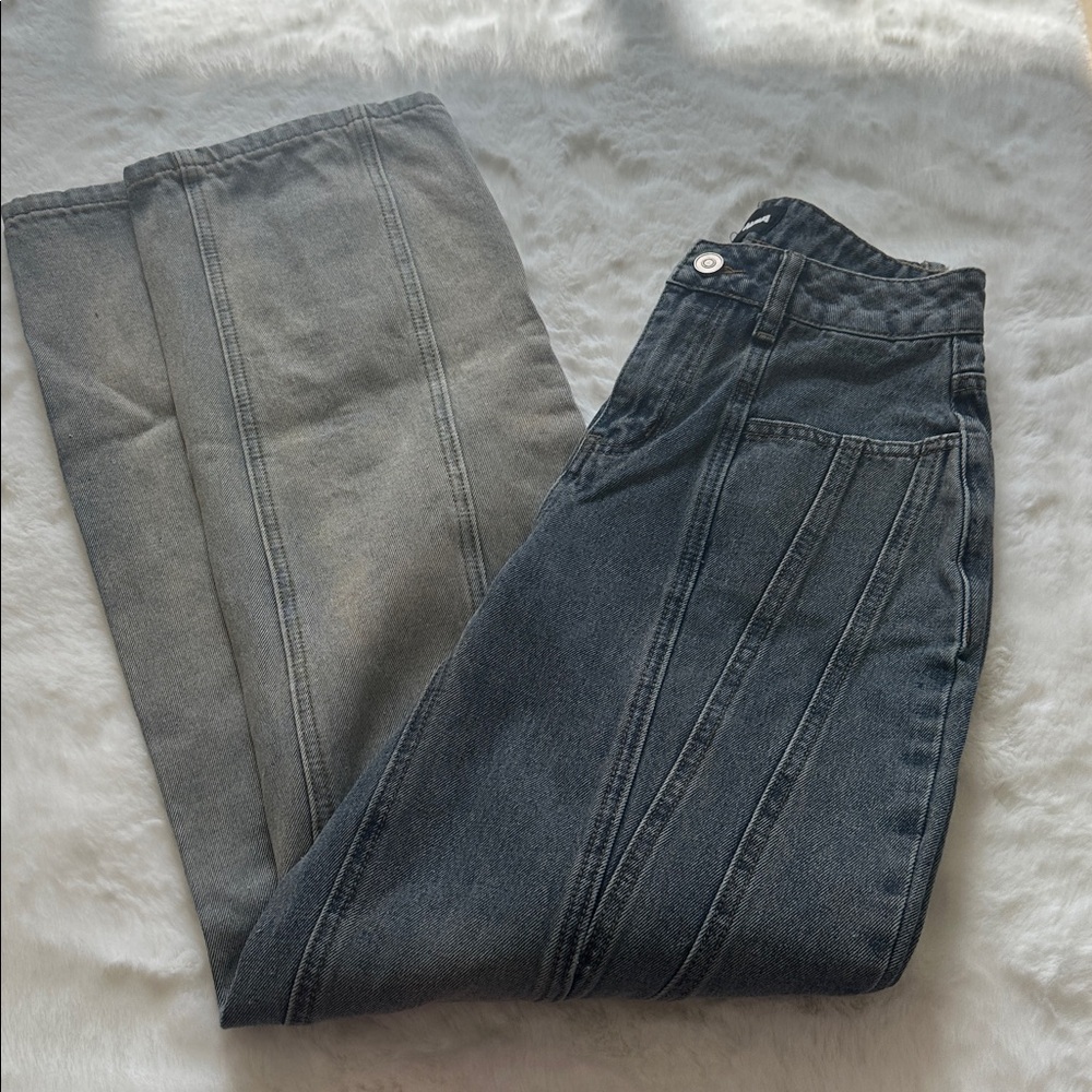 Women's Blue Jeans - Picture 3 of 3